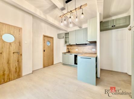 Pronájem bytu, 2+1, 58 m²