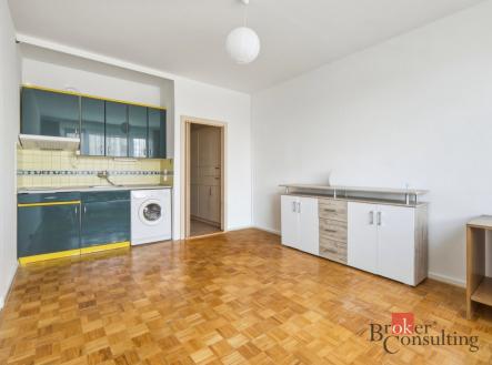 Pronájem bytu, 1+kk, 28 m²