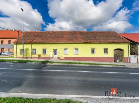 Pronájem bytu, 5+1, 240 m²