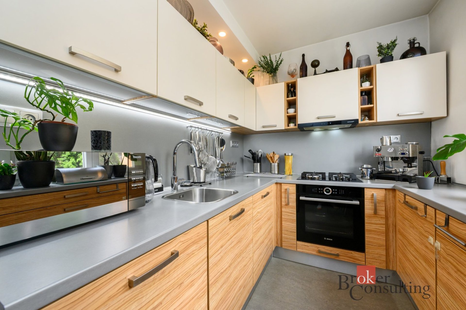 Prodej, byty/2+1, 60 m2, Komenského 1057/37, 32300 Plzeň, Plzeň-město [ID 85224]