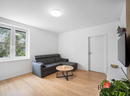 Pronájem bytu, 2+kk, 37 m²