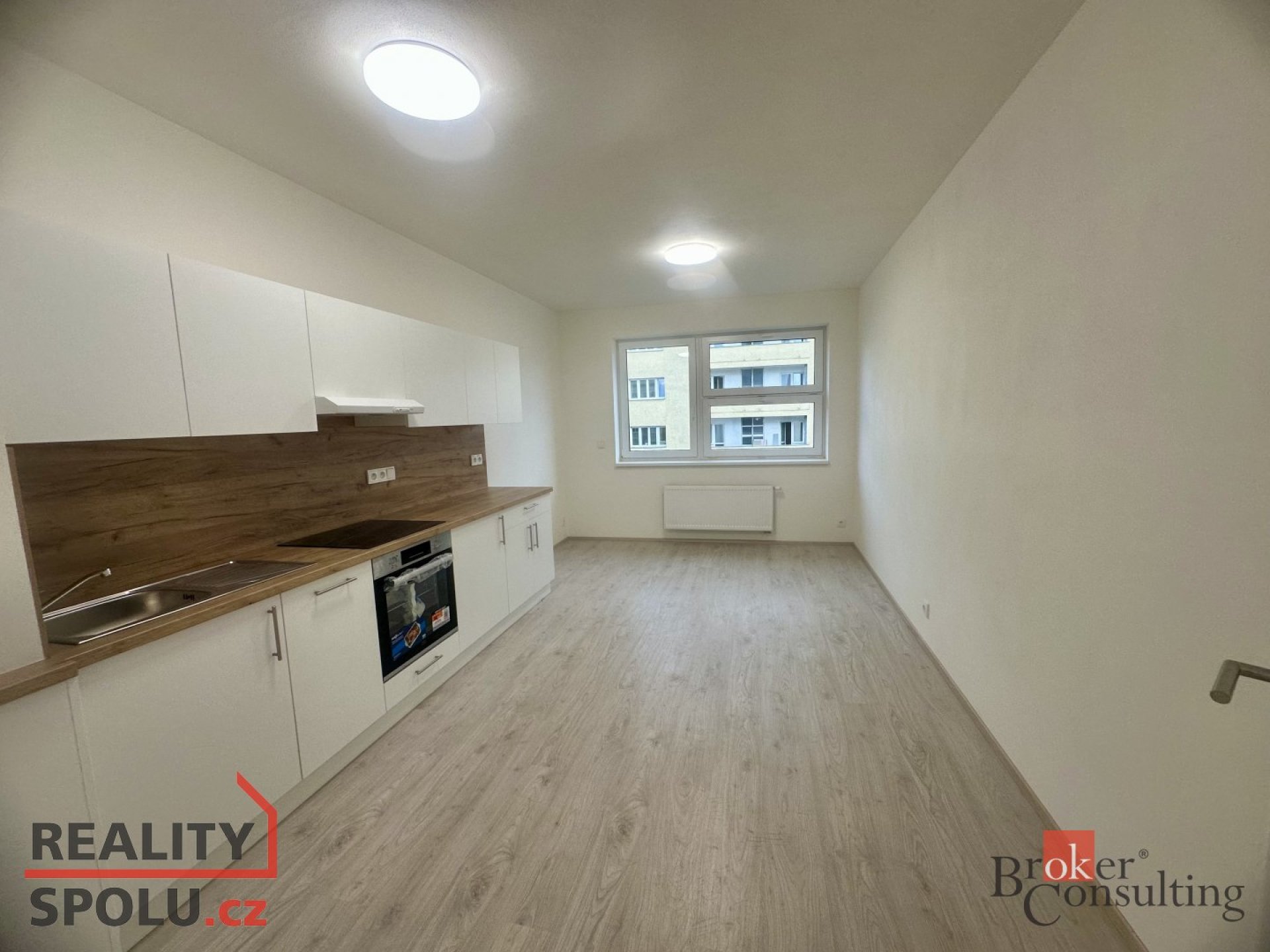 Pronájem bytu 1+kk, 26 m² – Brno, Křenová 43