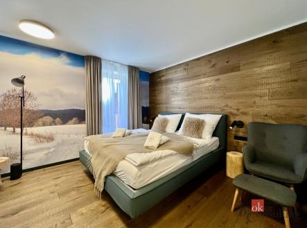 Prodej komerčního objektu, jiný, 1 110 m²