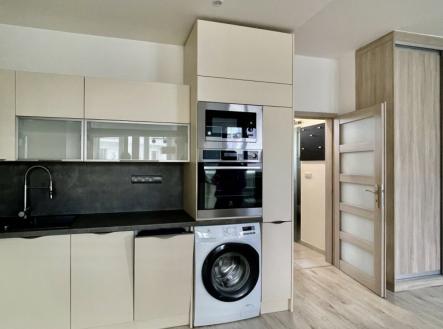 Pronájem bytu, 1+1, 51 m²