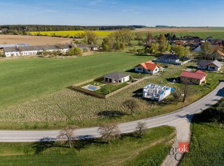Prodej pozemku pro bydlení, 892 m²
