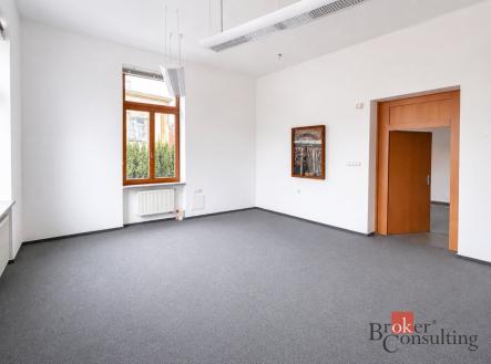 Pronájem komerčního objektu, administrativní budova, 35 m²
