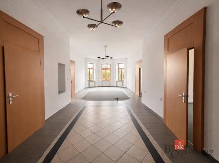 Pronájem komerčního objektu, administrativní budova, 30 m²