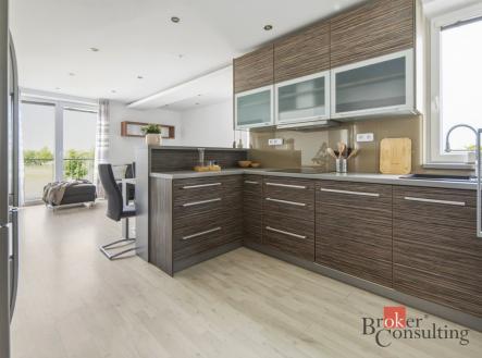Pronájem bytu, 2+kk, 67,9 m²