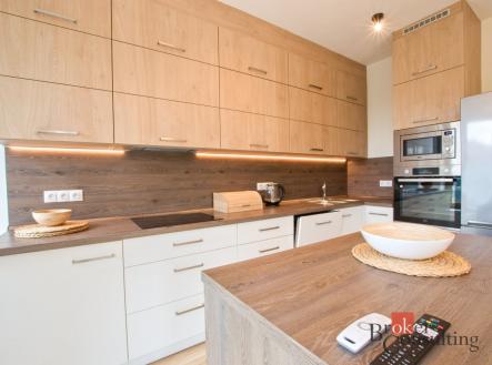 Pronájem bytu, 2+kk, 59,83 m²