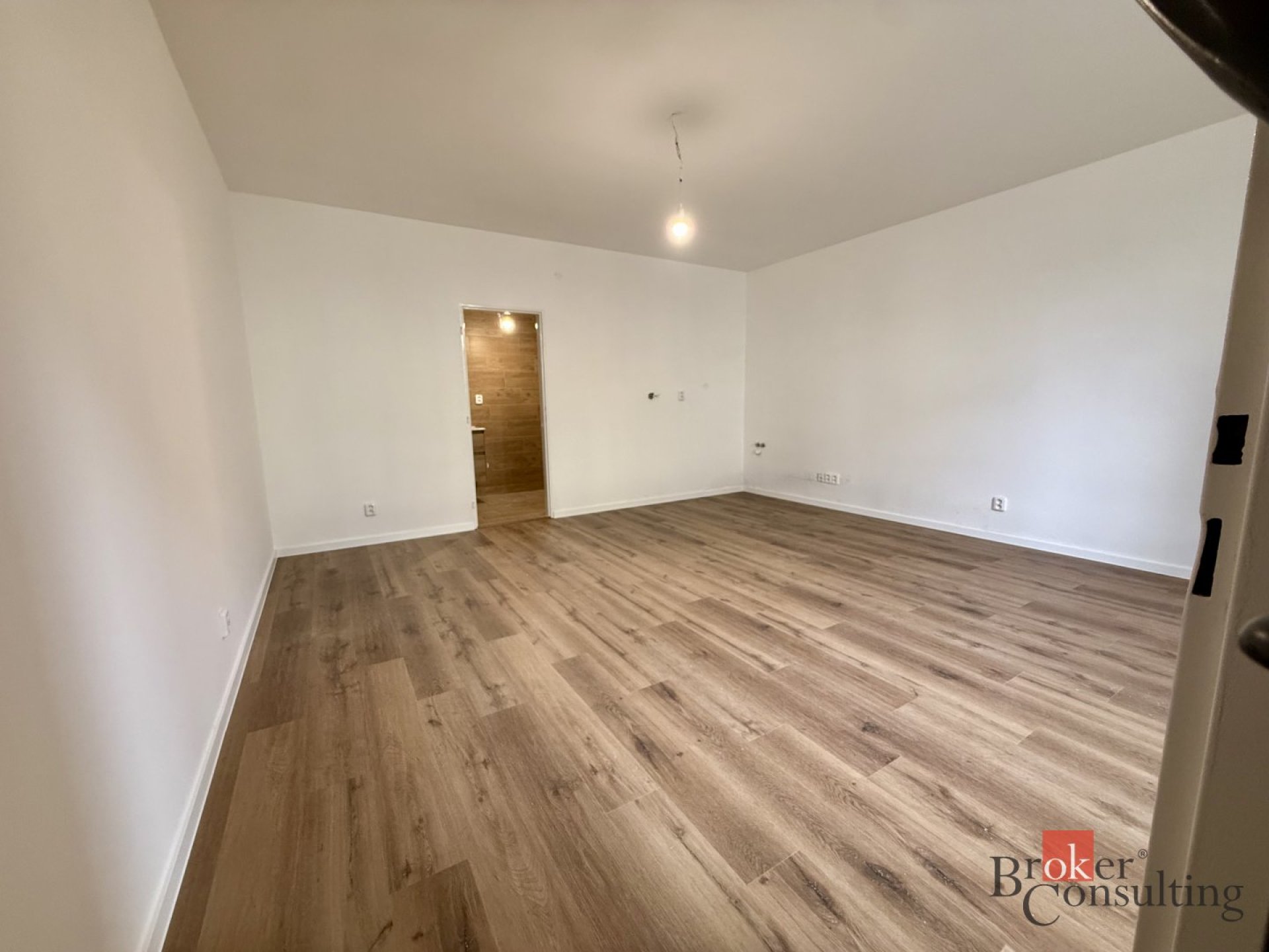Převod dr. podílu, byty/1+kk, 34 m2, Na Lánech 252/40, 70900 Ostrava, Ostrava-město [ID 85882]