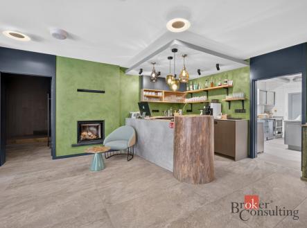 Prodej pozemku pro komerční výstavbu, 12 261 m²
