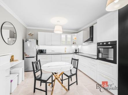 Pronájem bytu, 2+kk, 64,67 m²