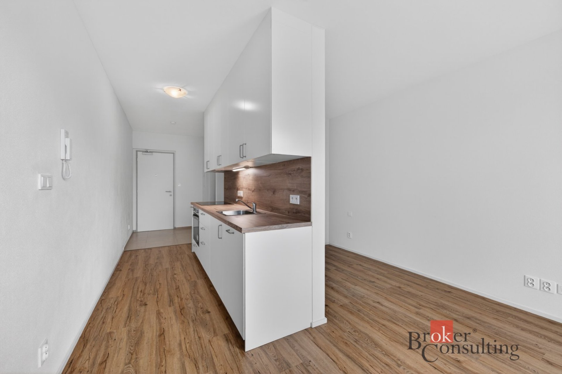 Pronájem, byty/1+kk, 27 m2, Plzeň , Plzeň-město [ID 85955]