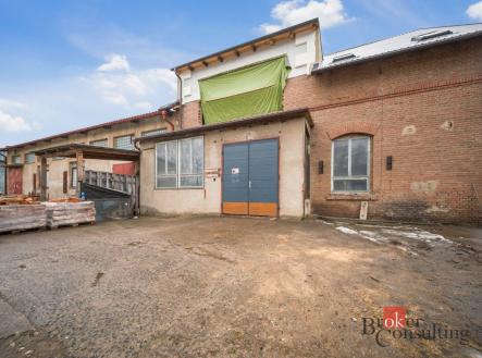 Pronájem komerčního objektu, sklad, 222 m²