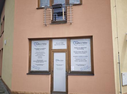 Pronájem komerčního objektu, jiný, 73 m²