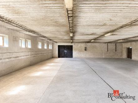 Pronájem komerčního objektu, sklad, 500 m²