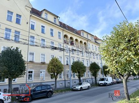 Pronájem bytu, 1+kk, 40 m²