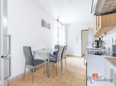 Prodej komerčního objektu, jiný, 285 m²