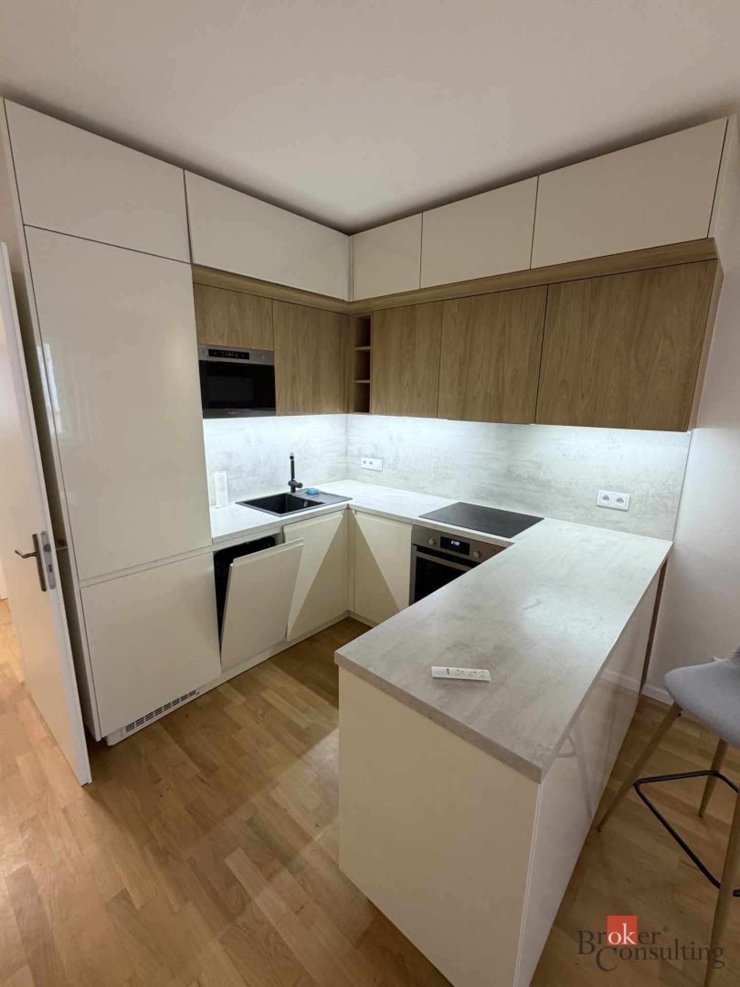Pronájem, byty/2+kk, 48 m2, Víta Nejedlého 510/13, 13000 Praha, Hlavní město Praha [ID 79613]