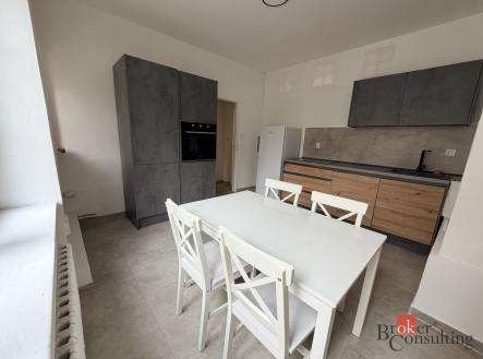 Pronájem bytu, 2+1, 77 m²