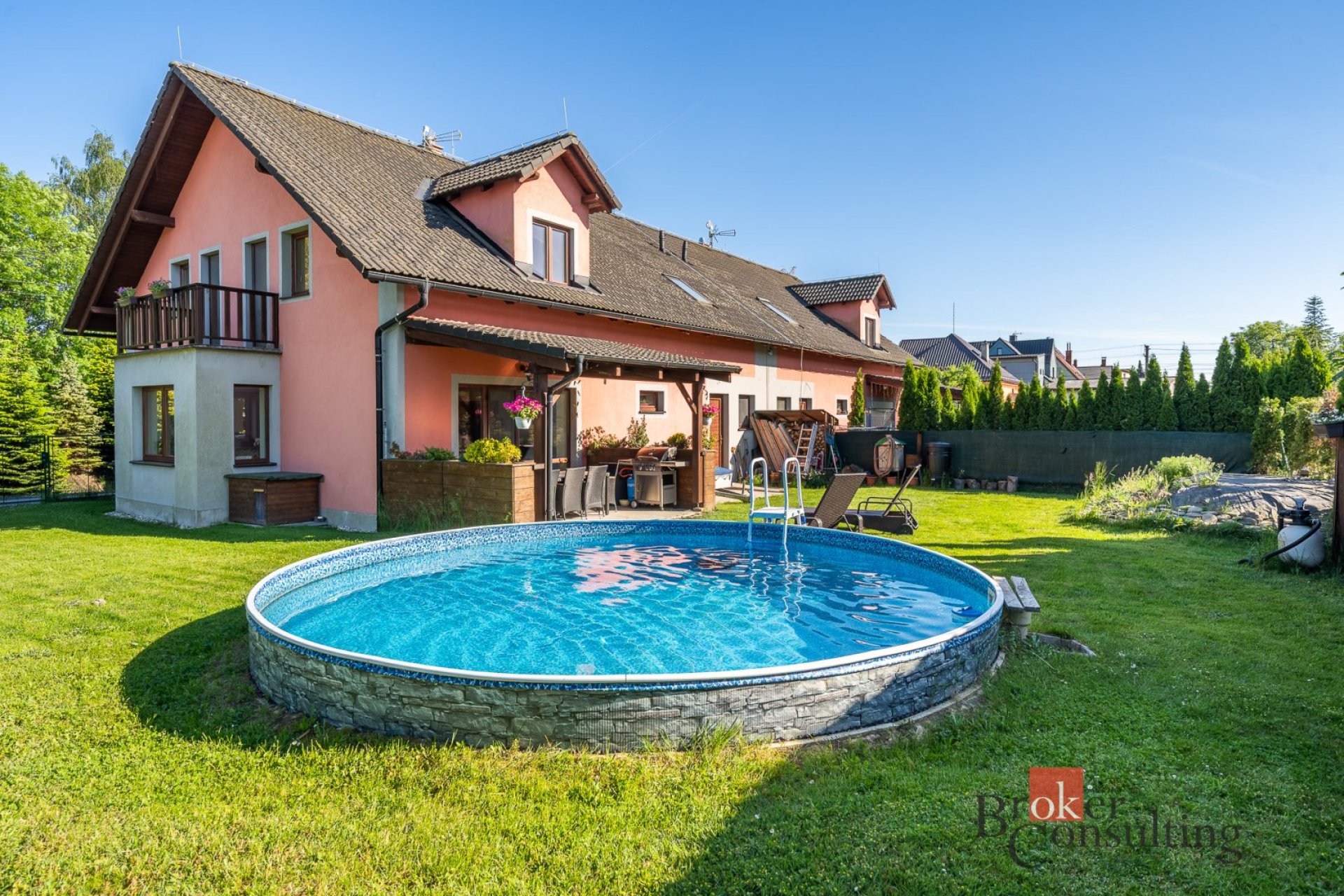 Moderní rodinný dům 4+kk s garáží, terasou a bazénem | 222 m² | Šenov u Ostravy