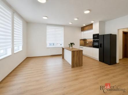 Pronájem bytu, 4+kk, 88 m²