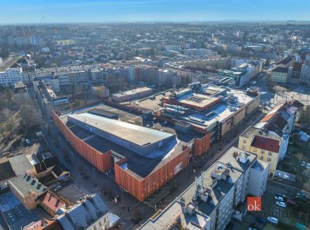 Pronájem komerčního objektu, jiný, 252,9 m²