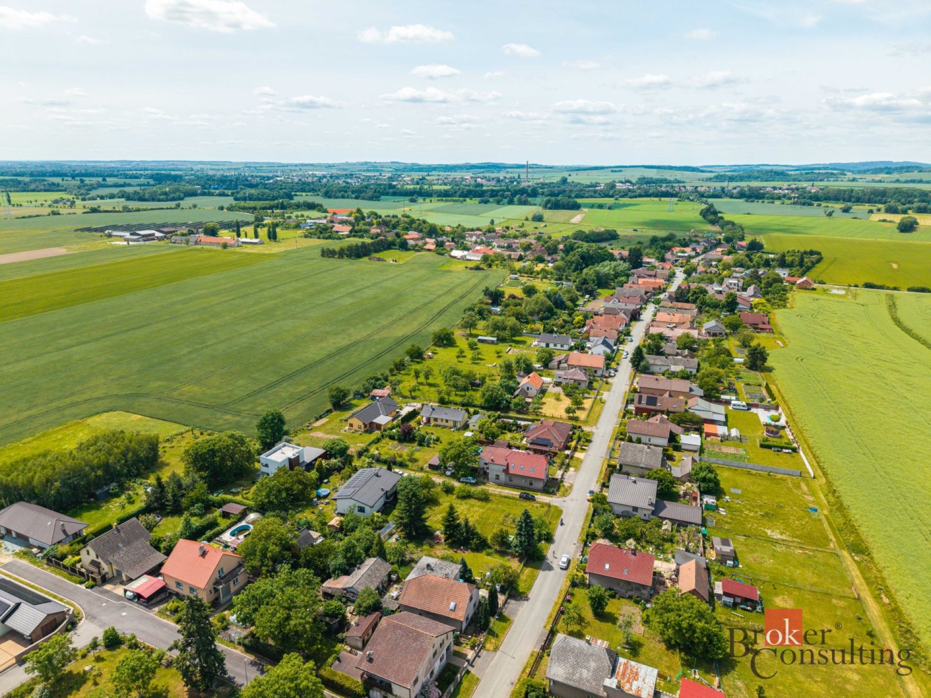 Prodej stavebního pozemku 805 m², Vlkov u Jaroměře
