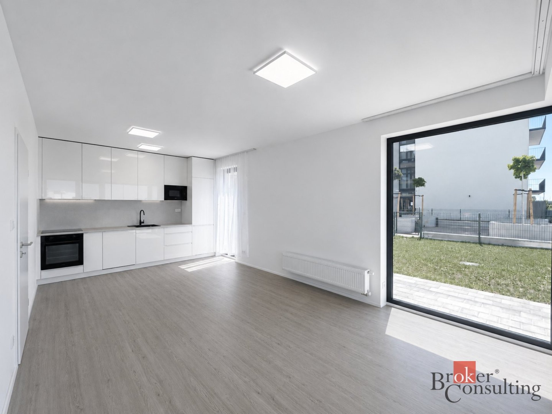 Pronájem, byt 2+kk, 172 m2, Plzeň, ul. Železná