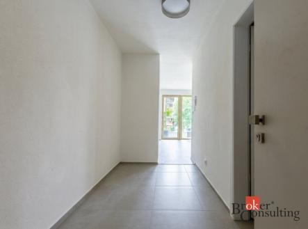 Pronájem bytu, 1+kk, 40 m²