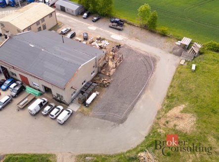 Pronájem komerčního objektu, sklad, 300 m²