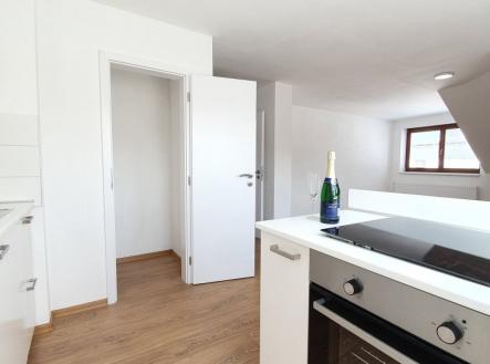 Pronájem bytu, 3+kk, 85 m²