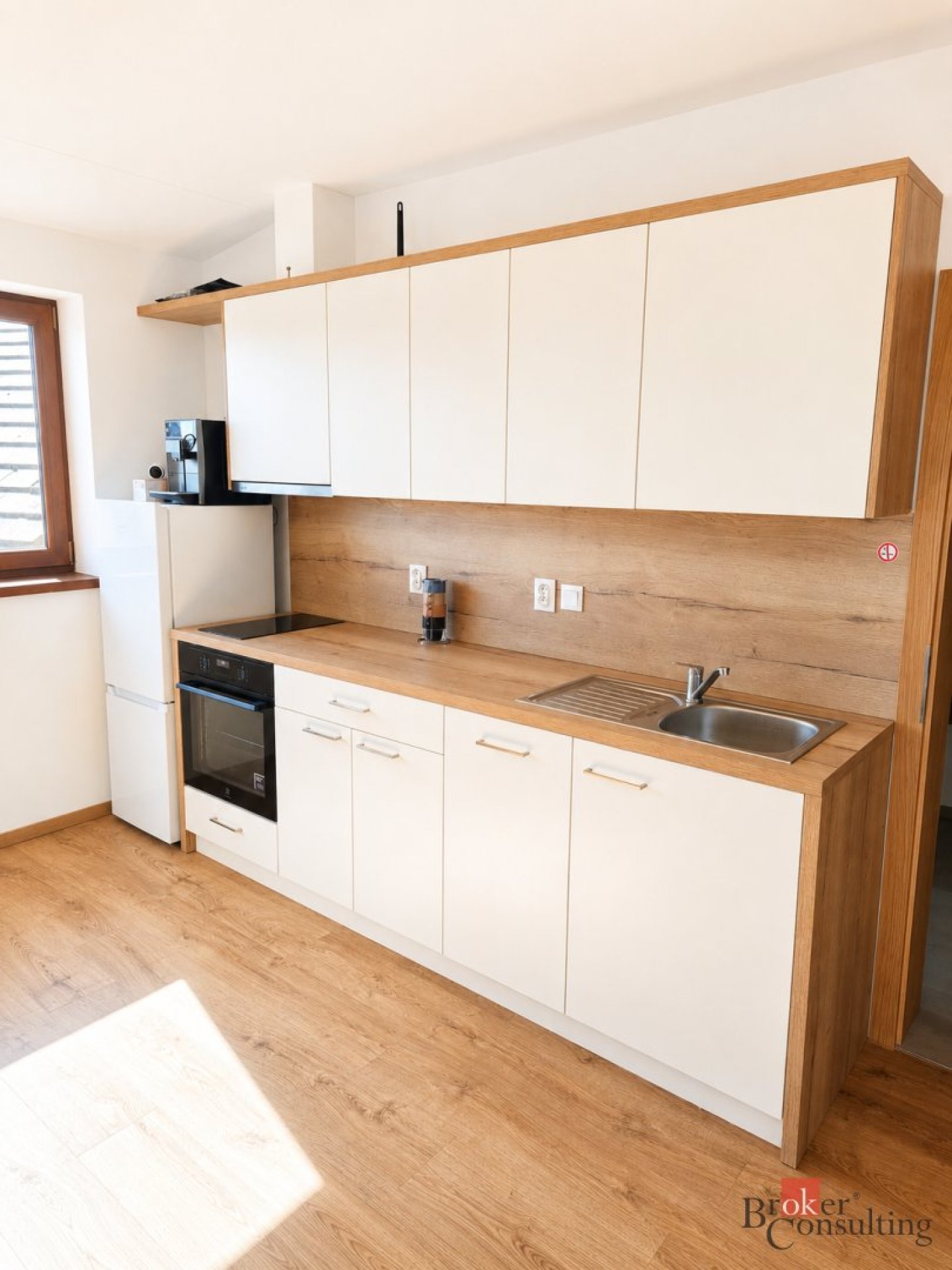 Pronájem, byty/2+kk, 35 m2, Domažlická 1225/167, Skvrňany, 31800 Plzeň 3 [ID 82276]