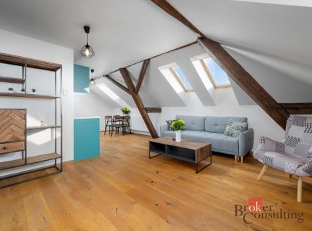 Pronájem bytu, 3+kk, 77 m²