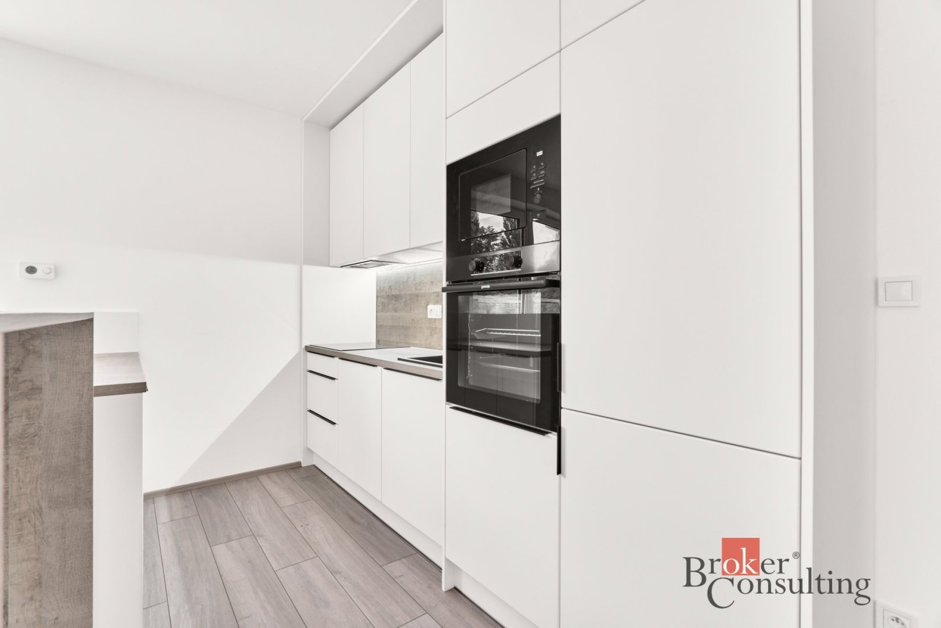 Moderní bydlení 2+KK v novostavbě s parkovacím místem | Rolavská, Karlovy Vary