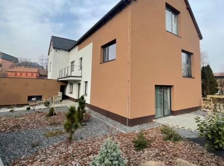 Pronájem bytu, 3+kk, 84 m²