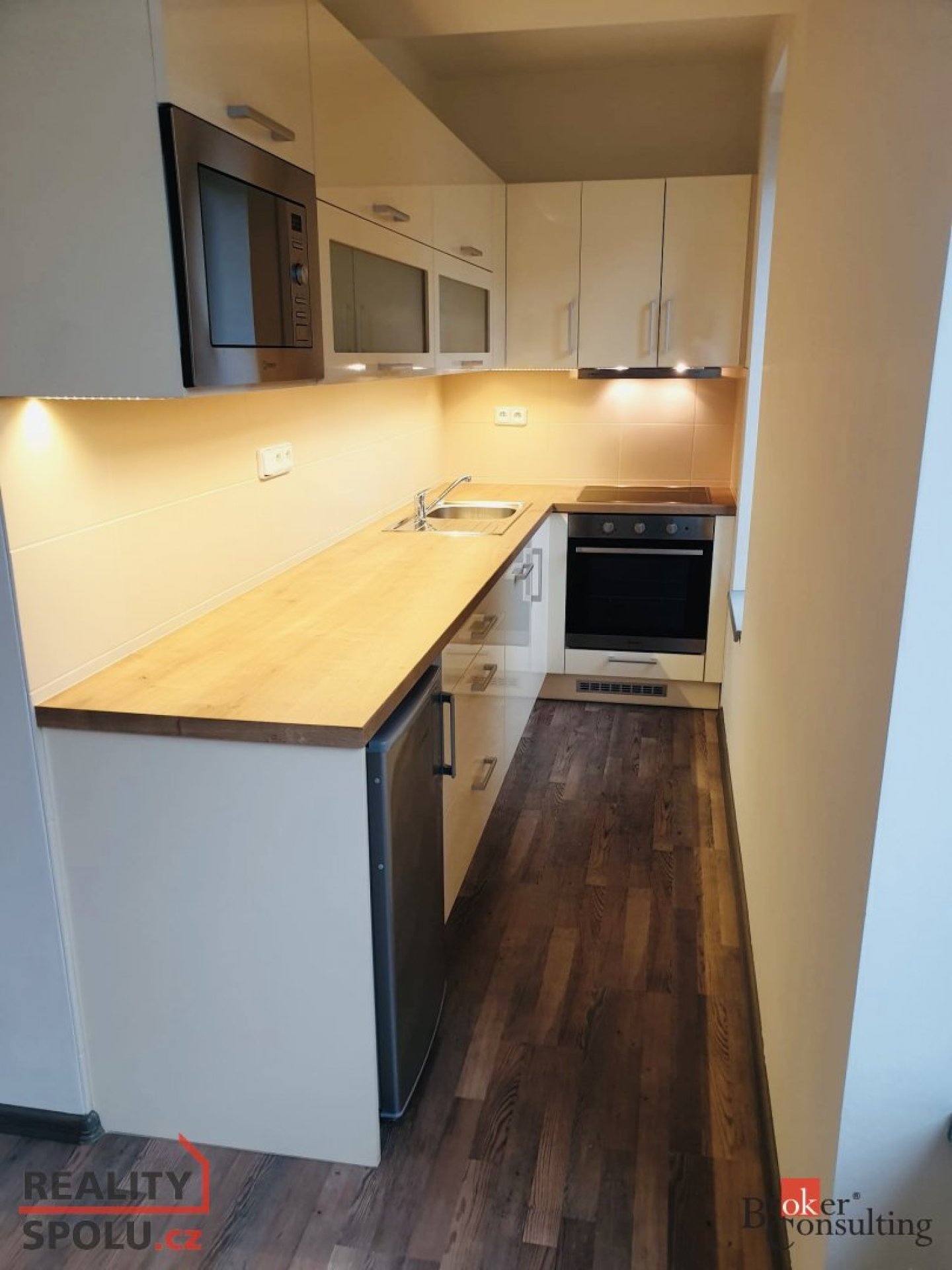 Pronájem, byty/1+kk, 28 m2, Václavská 864/2, 28002 Kolín, Kolín [ID 87553]