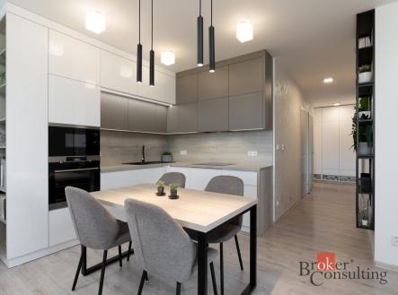 Prodej bytu, 3+kk, 77 m²