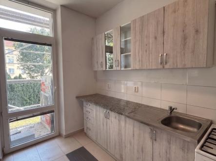 Pronájem bytu, 2+1, 76 m²