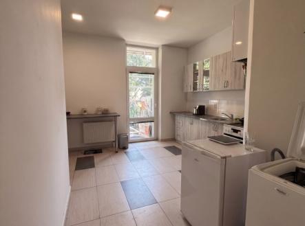 Pronájem bytu, 2+1, 76 m²