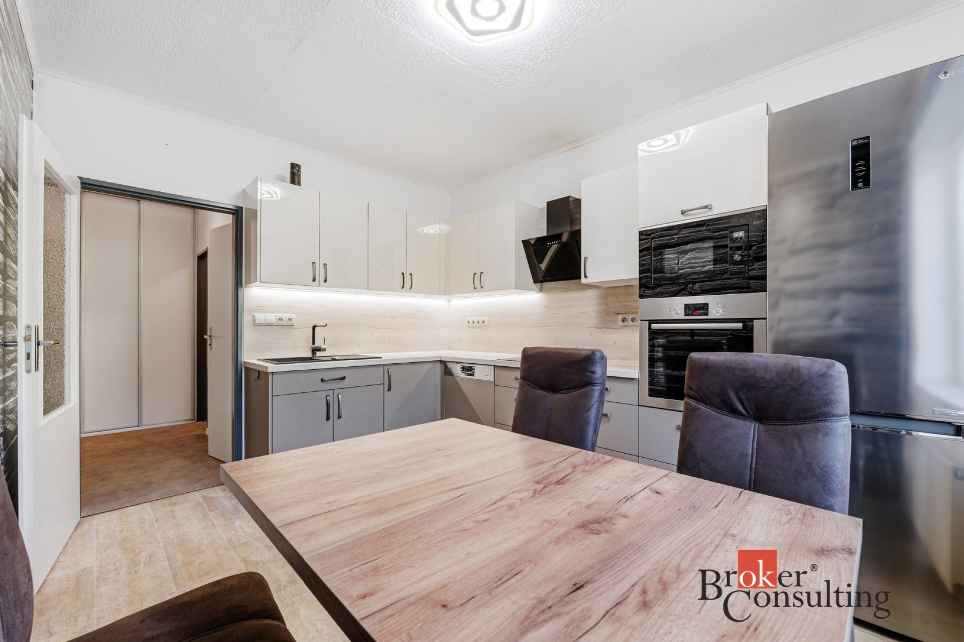 Pronájem, byty/1+1, 40 m2, U Dráhy, Skvrňany, 31800 Plzeň 3 [ID 87826]