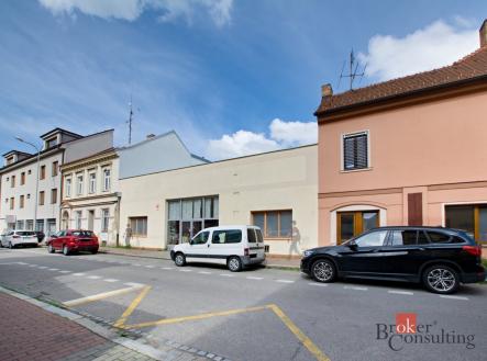 Pronájem komerčního objektu, jiný, 400 m²