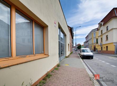 Pronájem komerčního objektu, jiný, 400 m²