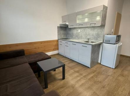 Pronájem bytu, 2+kk, 32 m²
