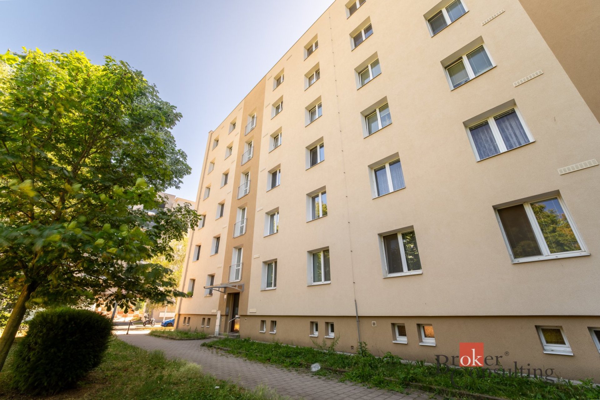 Pronájem krásného bytu 1+1 po kompletní rekonstrukci!