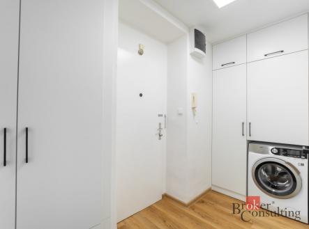 Pronájem bytu, 1+1, 38 m²