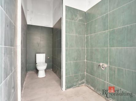Prodej komerčního objektu, administrativní budova, 750 m²