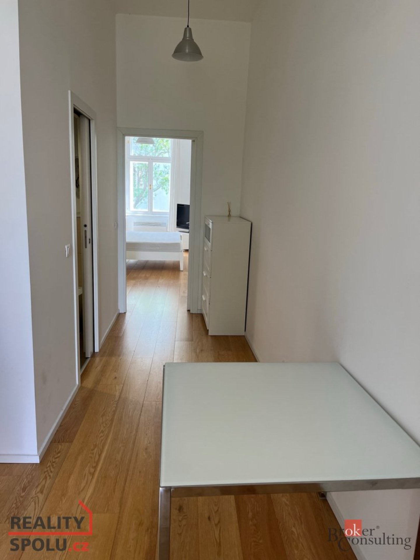 Pronájem, byty/2+kk, 43 m2, Preslova, Smíchov, 15000 Praha 5 [ID 88115]