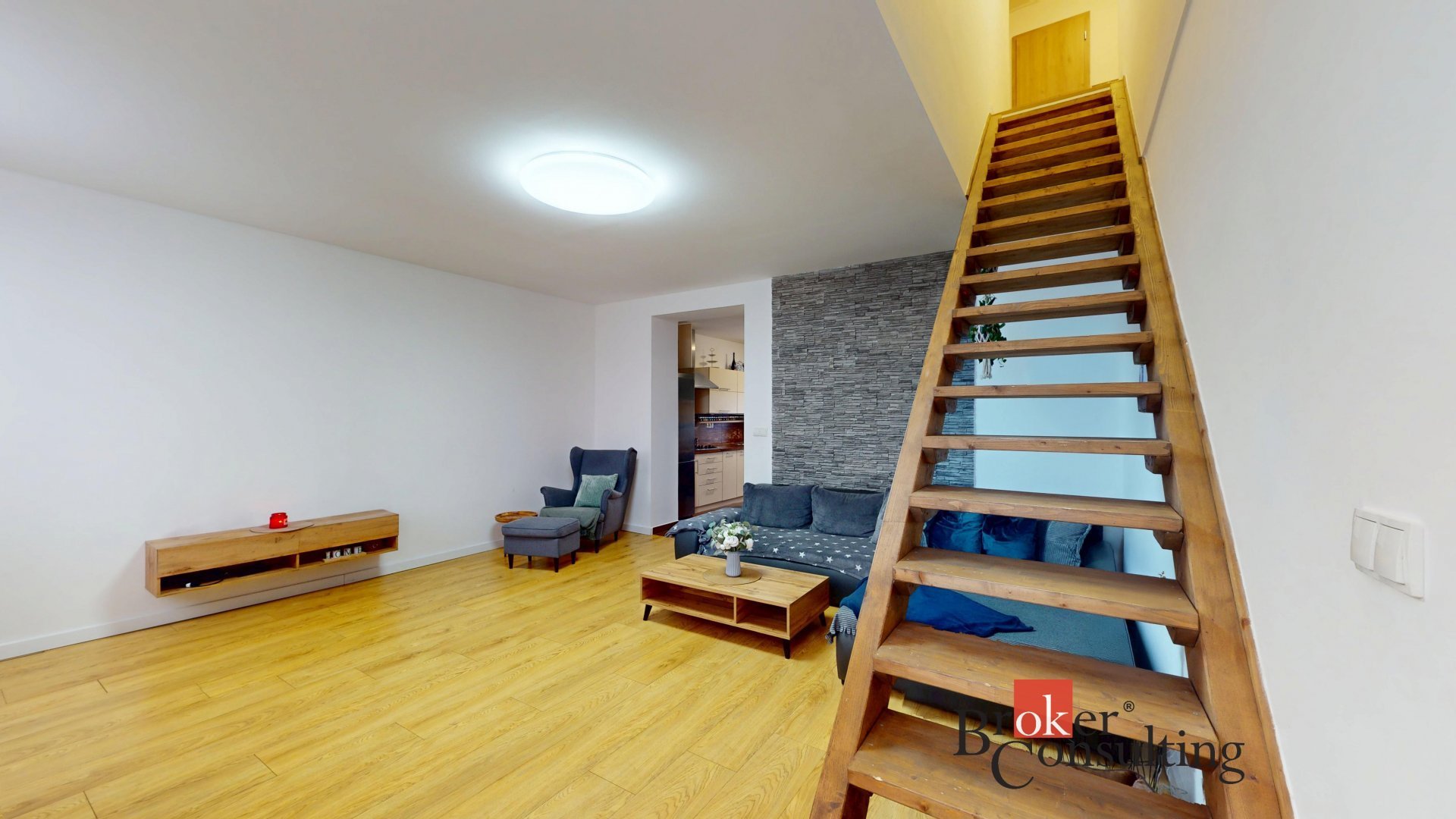 Pronájem, byty/5+1, 124 m2, Chomutovská 898, 43801 Žatec, Louny [ID 88054]