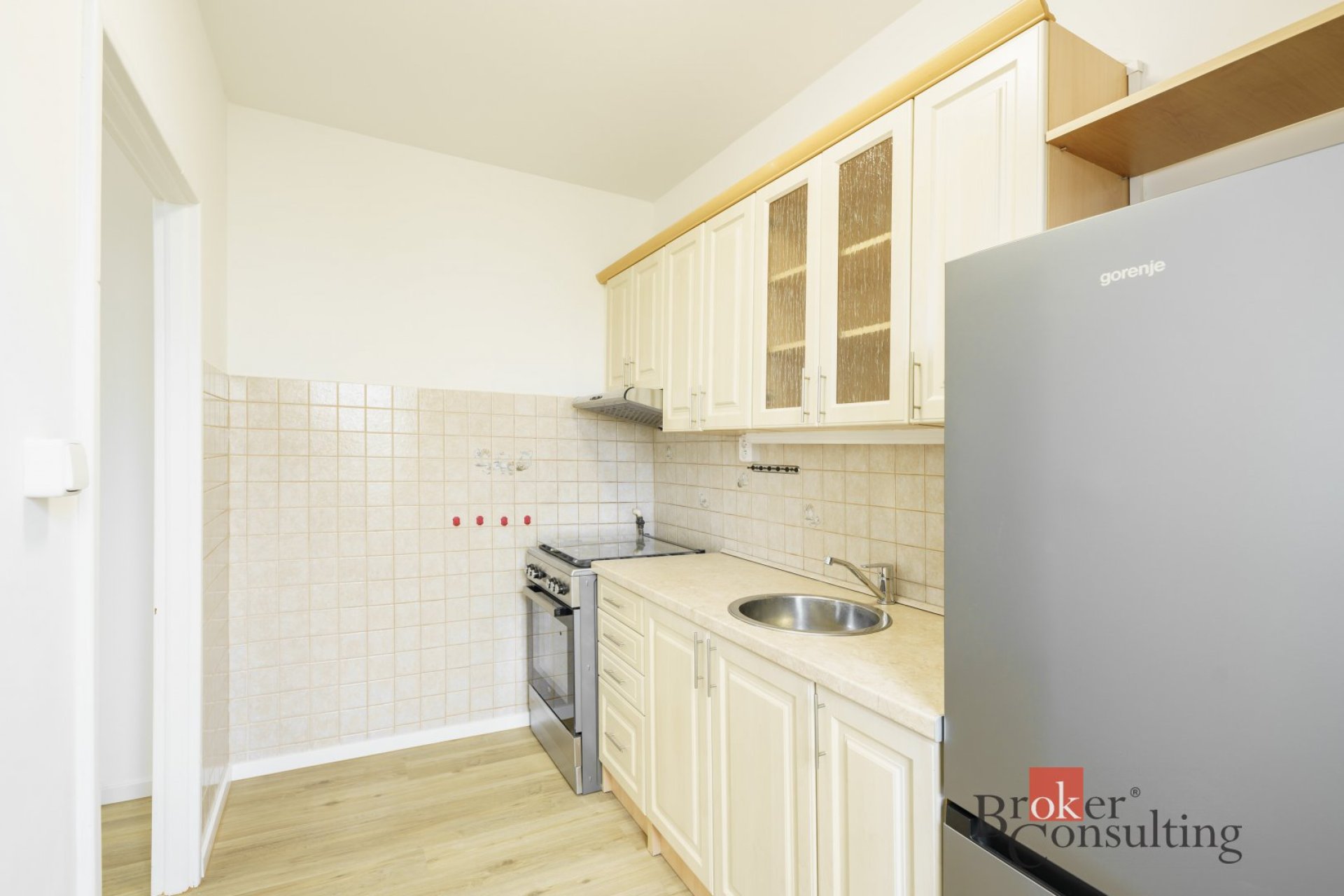 Prodej bytu 3+1 po částečné rekonstrukci – Praha 4, Modřany, ul. Jordana Jovkova 62 m² prostoru, lod